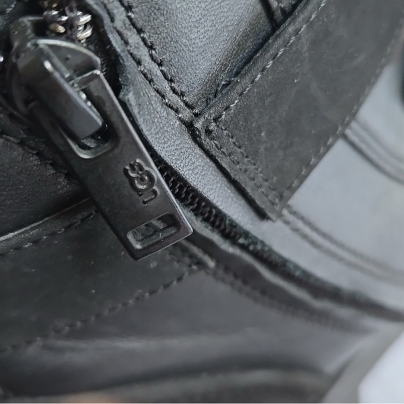 UGG NOE Boots with Buckles - Picture 7 of 13